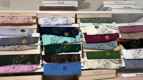 Mührü Şerif ve Nalini Şerif  Baskılı Şal